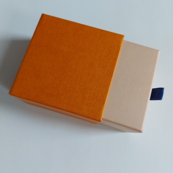 Louis Vuitton Set, Small Box, Bag and Envelope - Picture 5 of 14